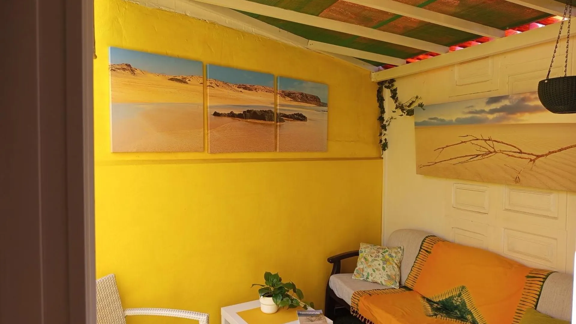 Shangrila Guesthouse Caleta De Fuste